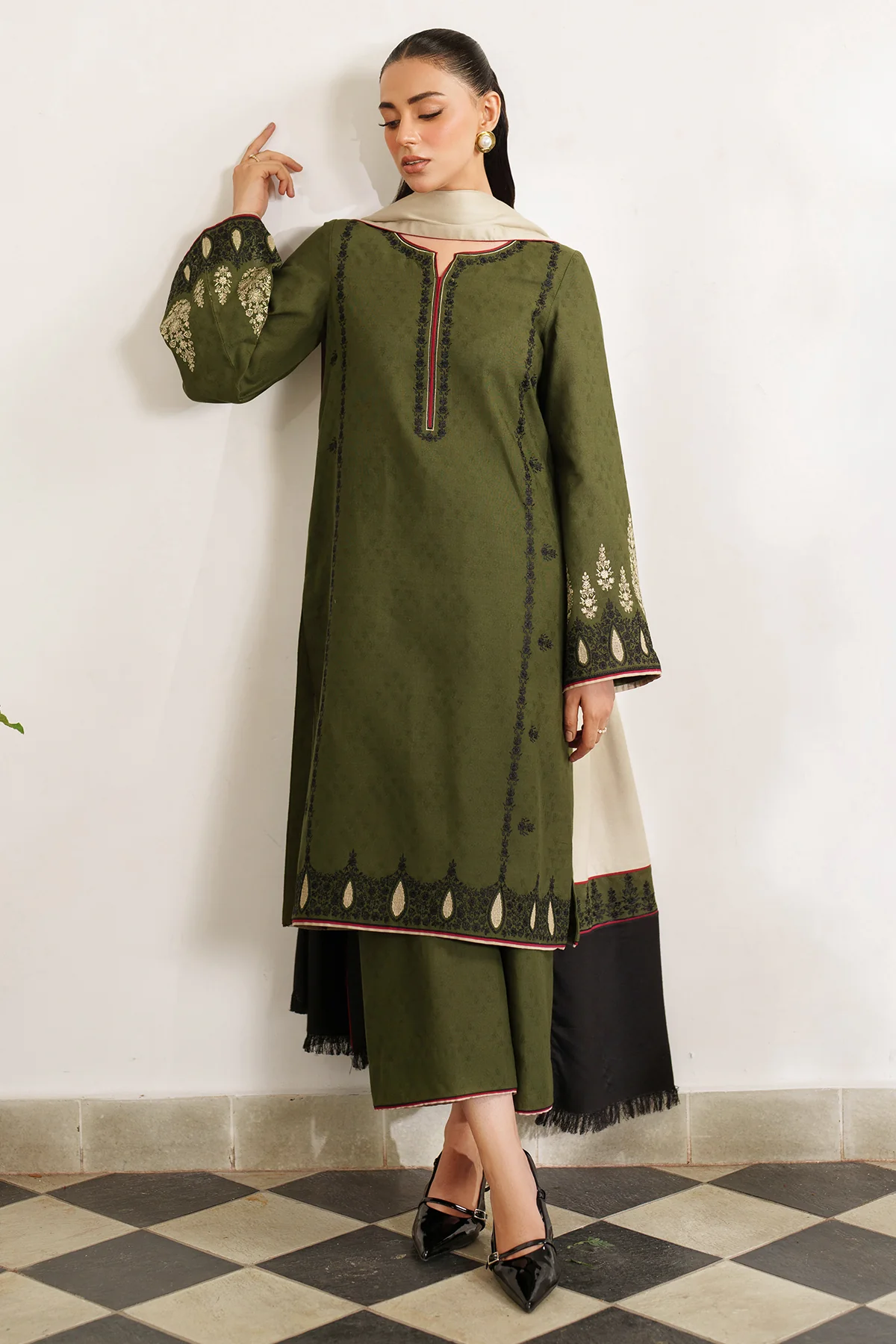 EMBROIDERED JACQUARD KHADDAR RTW-1251
