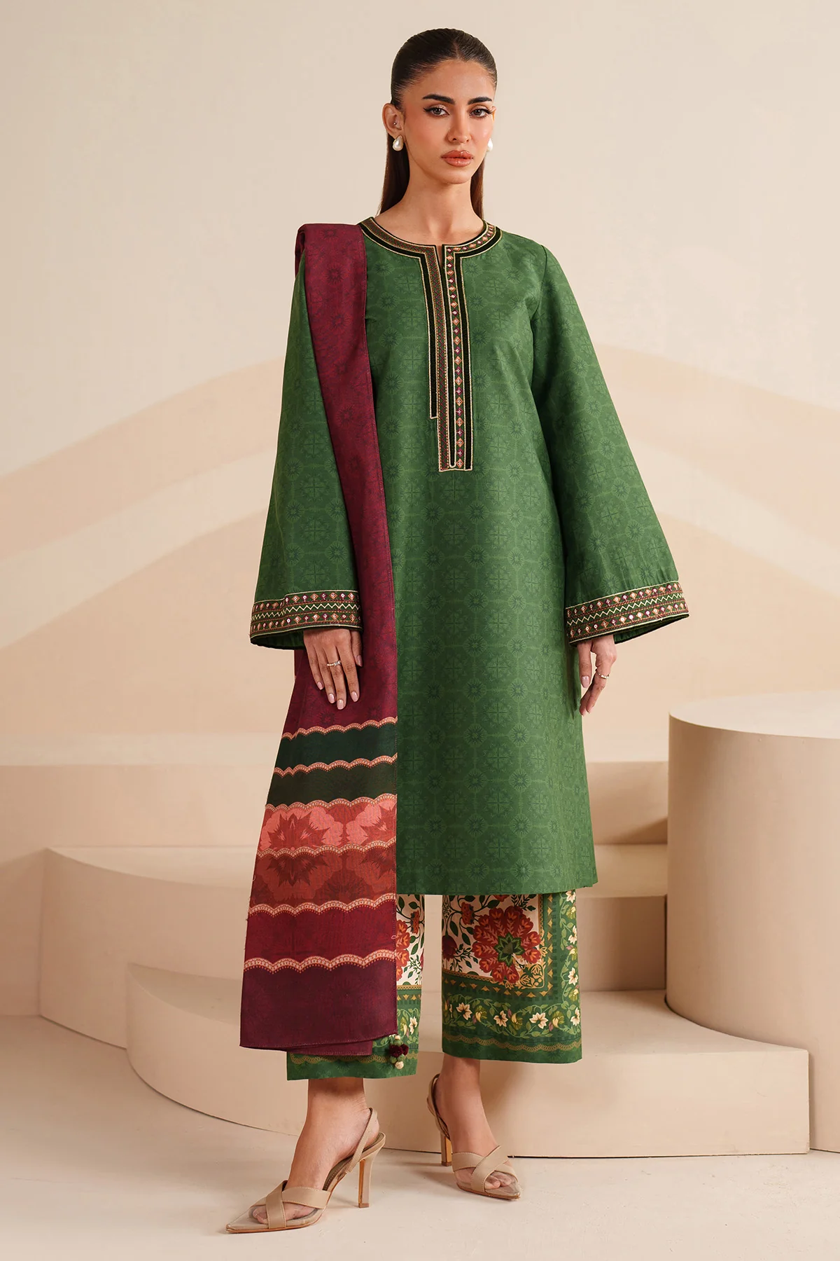 EMBROIDERED PREMIUM VISCOSE UW-0237
