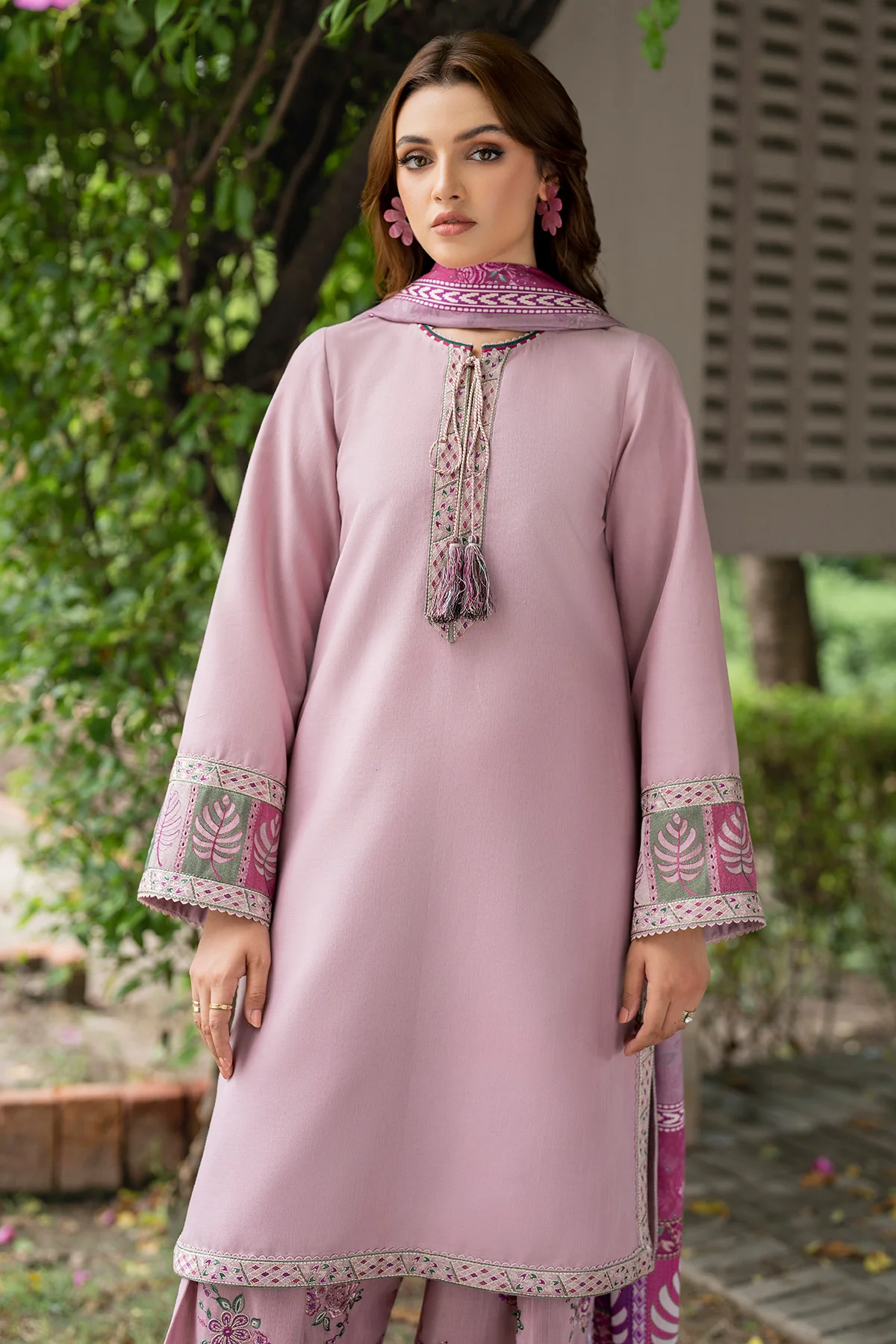EMBROIDERED KHADDAR UW-0055 4 EMBROIDERED KHADDAR UW-0055