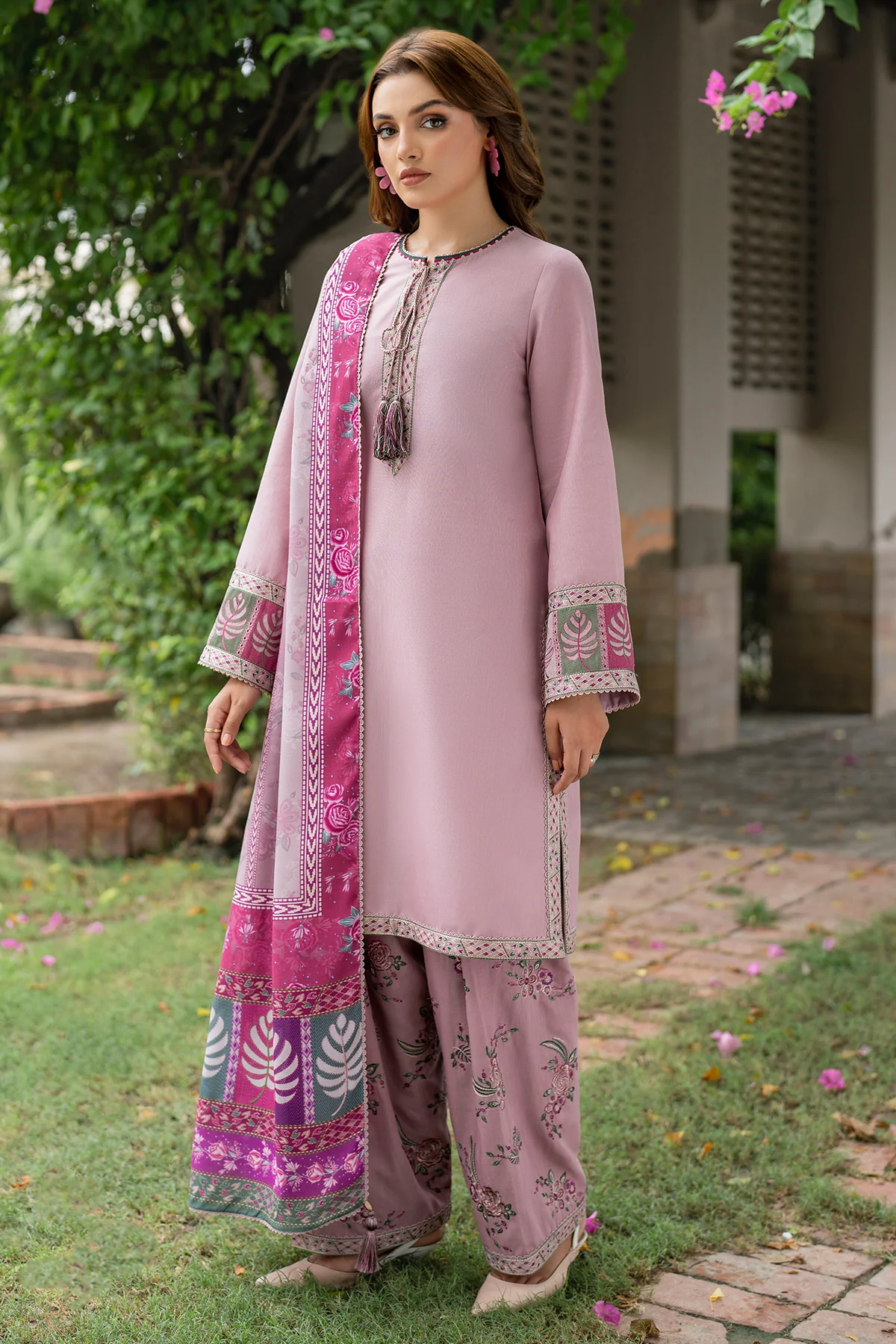 EMBROIDERED KHADDAR UW-0055 5 EMBROIDERED KHADDAR UW-0055