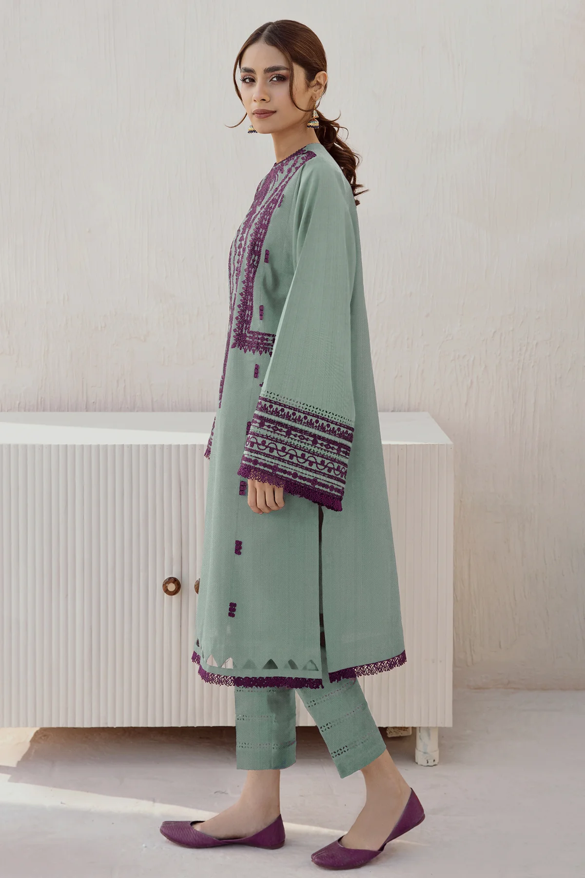 EMBROIDERED KHADDAR UW-0076