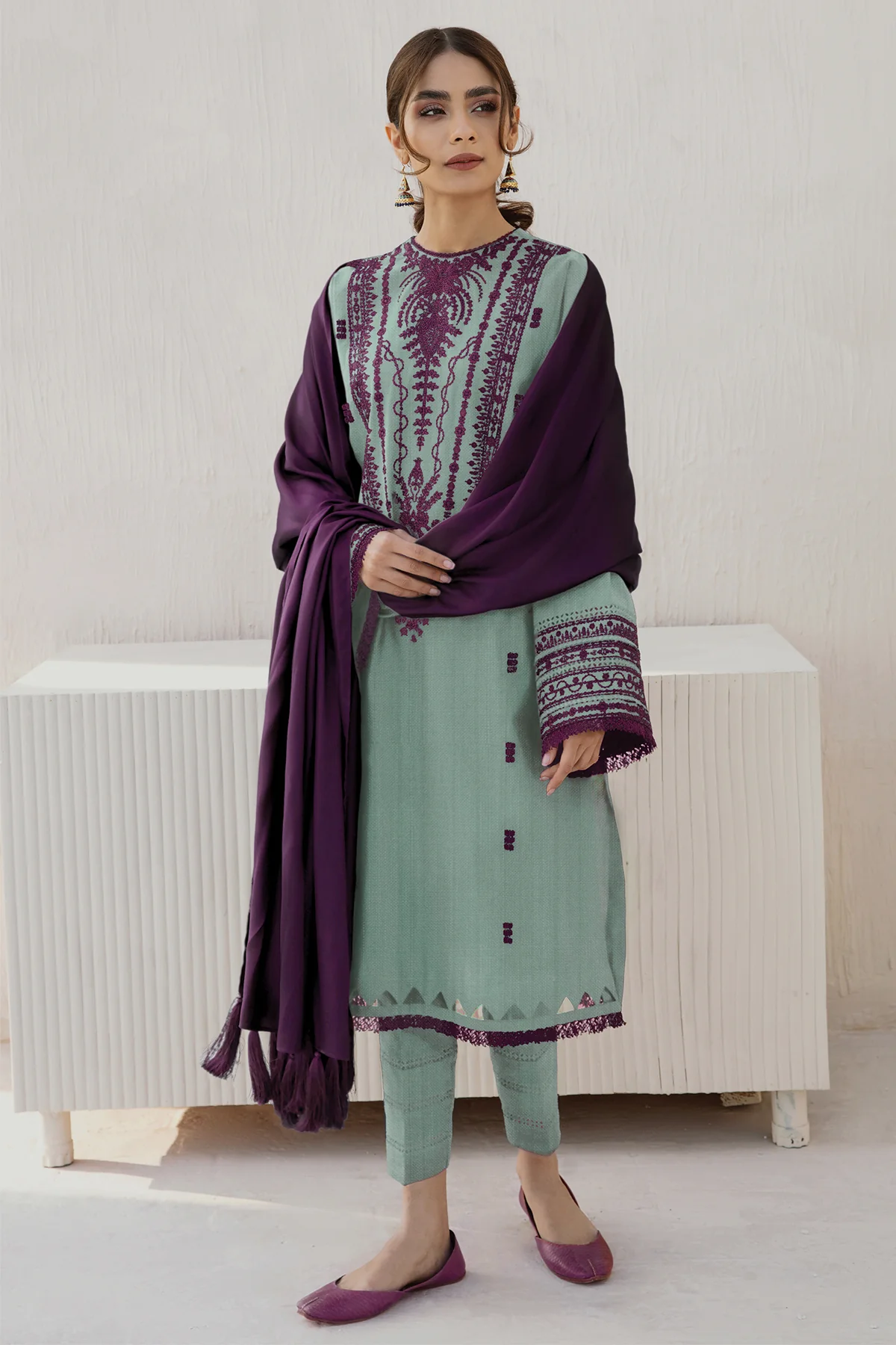 EMBROIDERED KHADDAR UW-0076