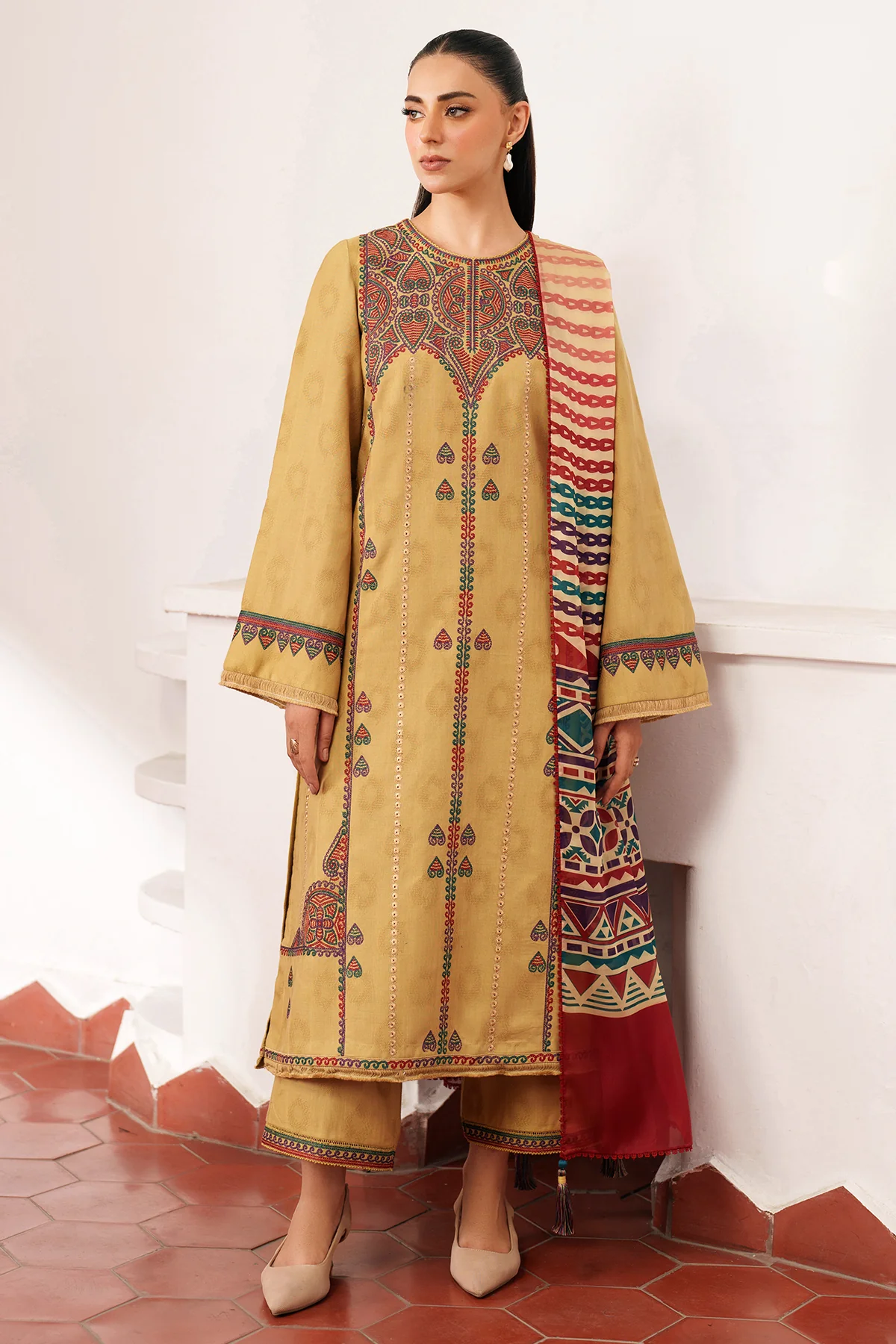 EMBROIDERED JACQUARD KHADDAR UW-0142