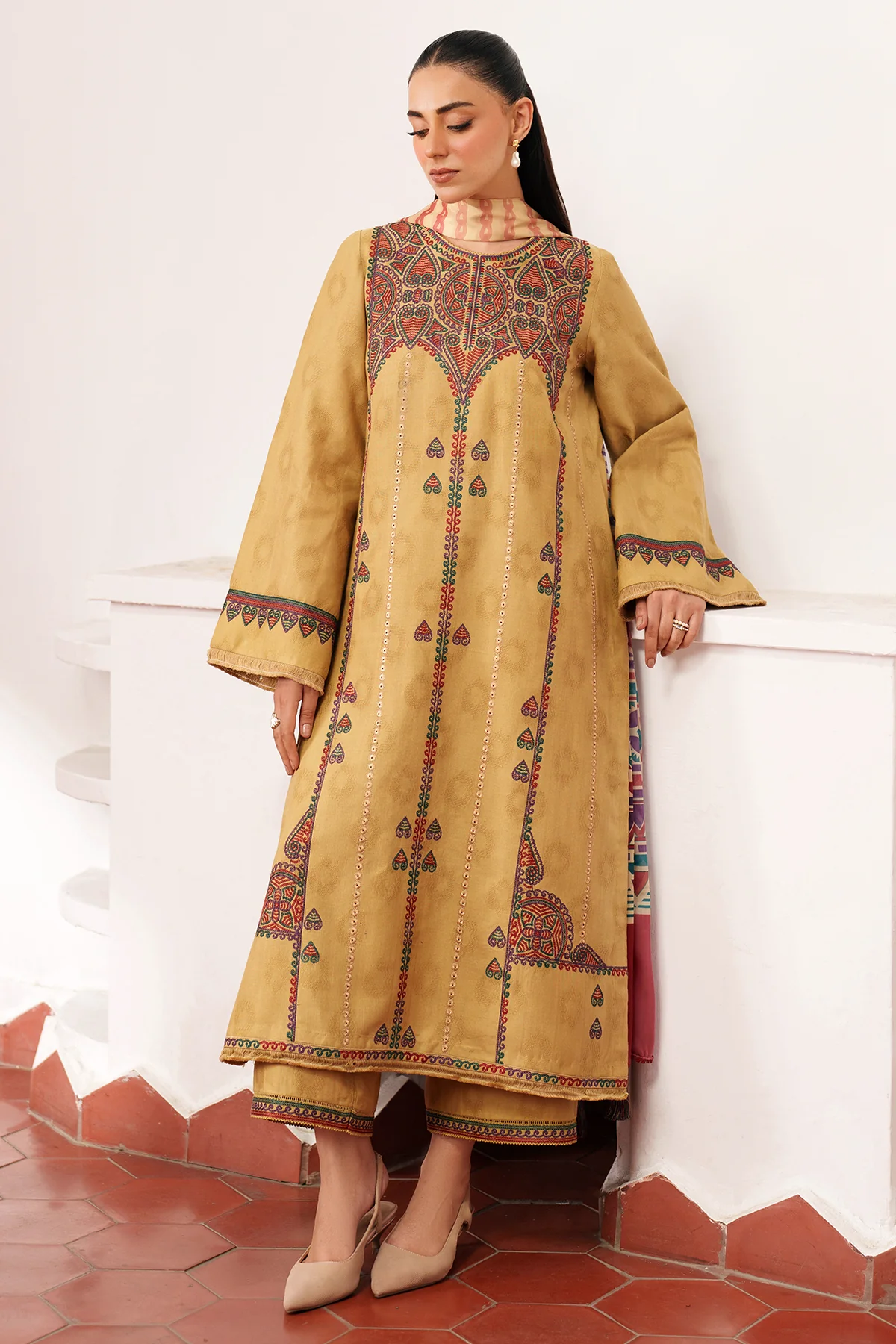 EMBROIDERED JACQUARD KHADDAR UW-0142
