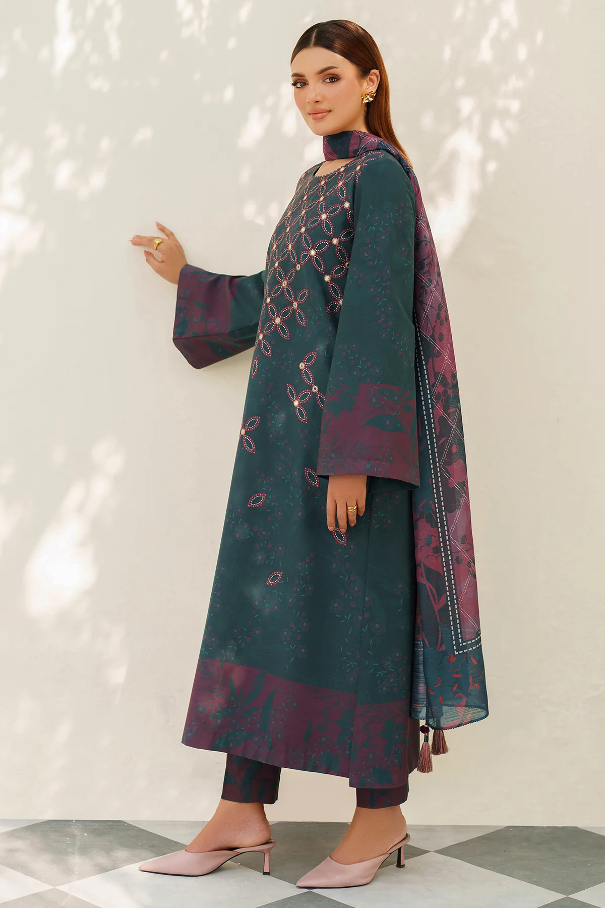 EMBROIDERED PREMIUM VISCOSE UW-0175
