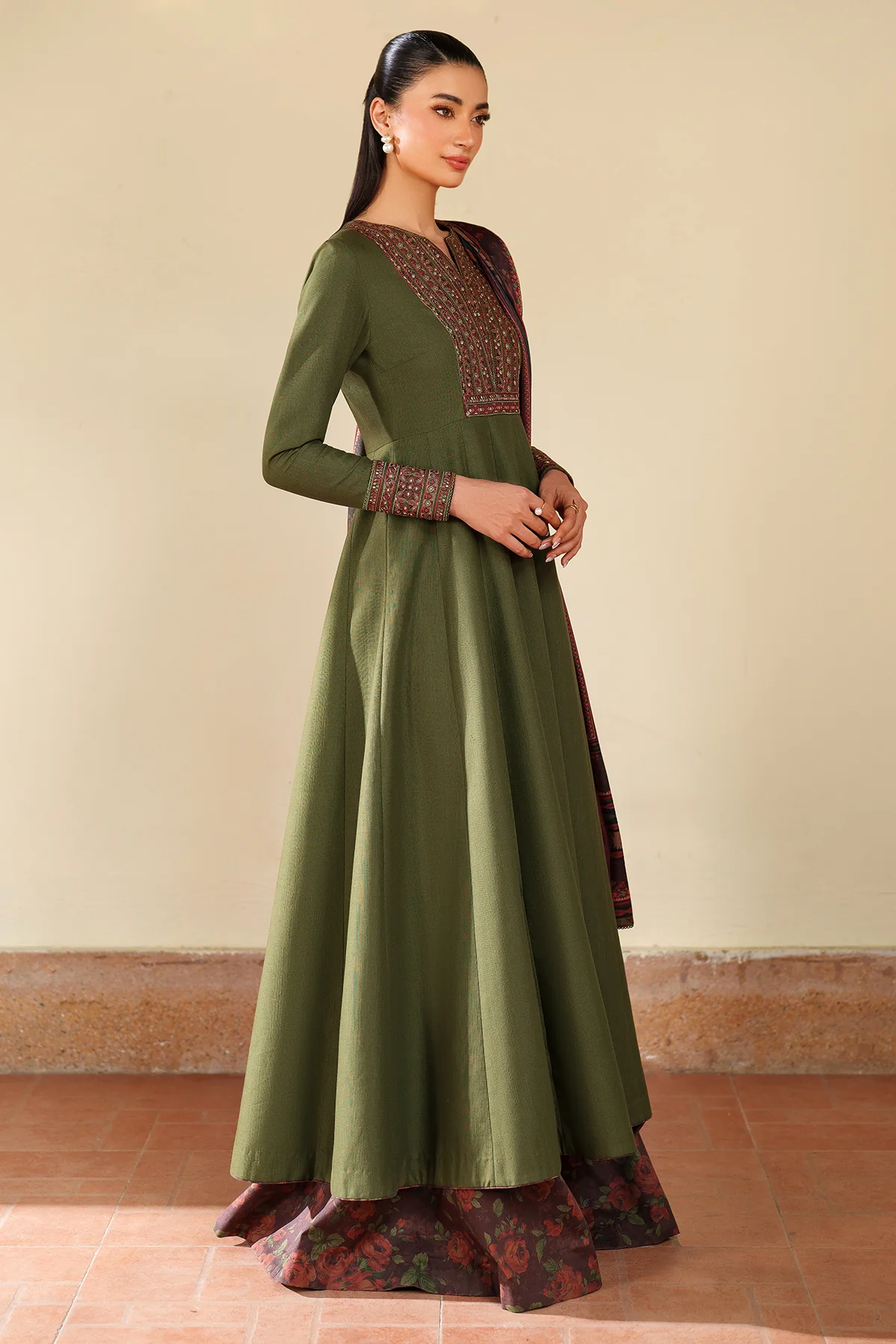 EMBROIDERED KHADDAR UW-0197 6 EMBROIDERED KHADDAR UW-0197