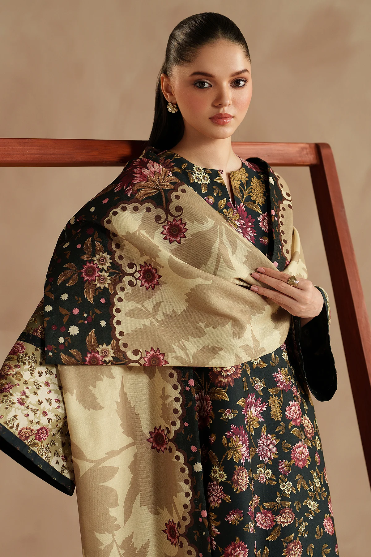 EMBROIDERED PREMIUM VISCOSE UW-0199 6 EMBROIDERED PREMIUM VISCOSE UW-0199