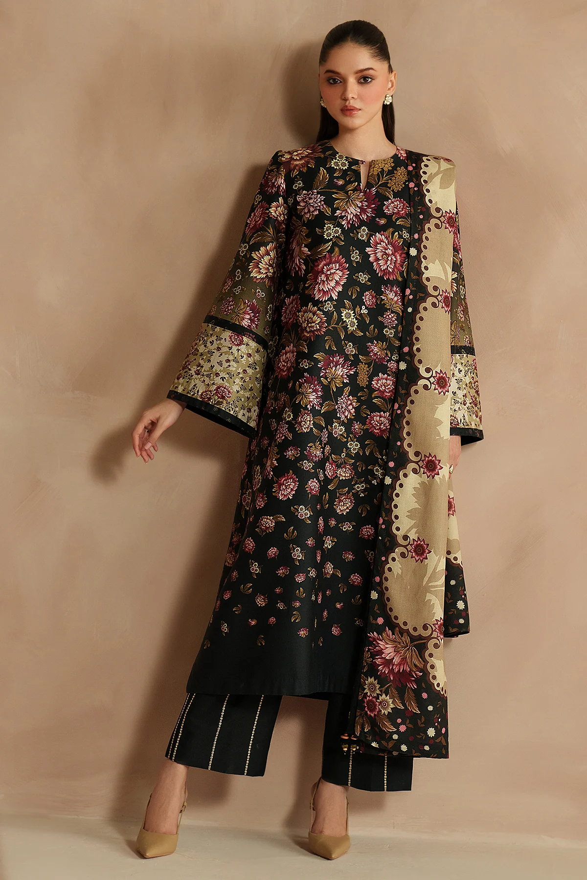 EMBROIDERED PREMIUM VISCOSE UW-0199 9 EMBROIDERED PREMIUM VISCOSE UW-0199