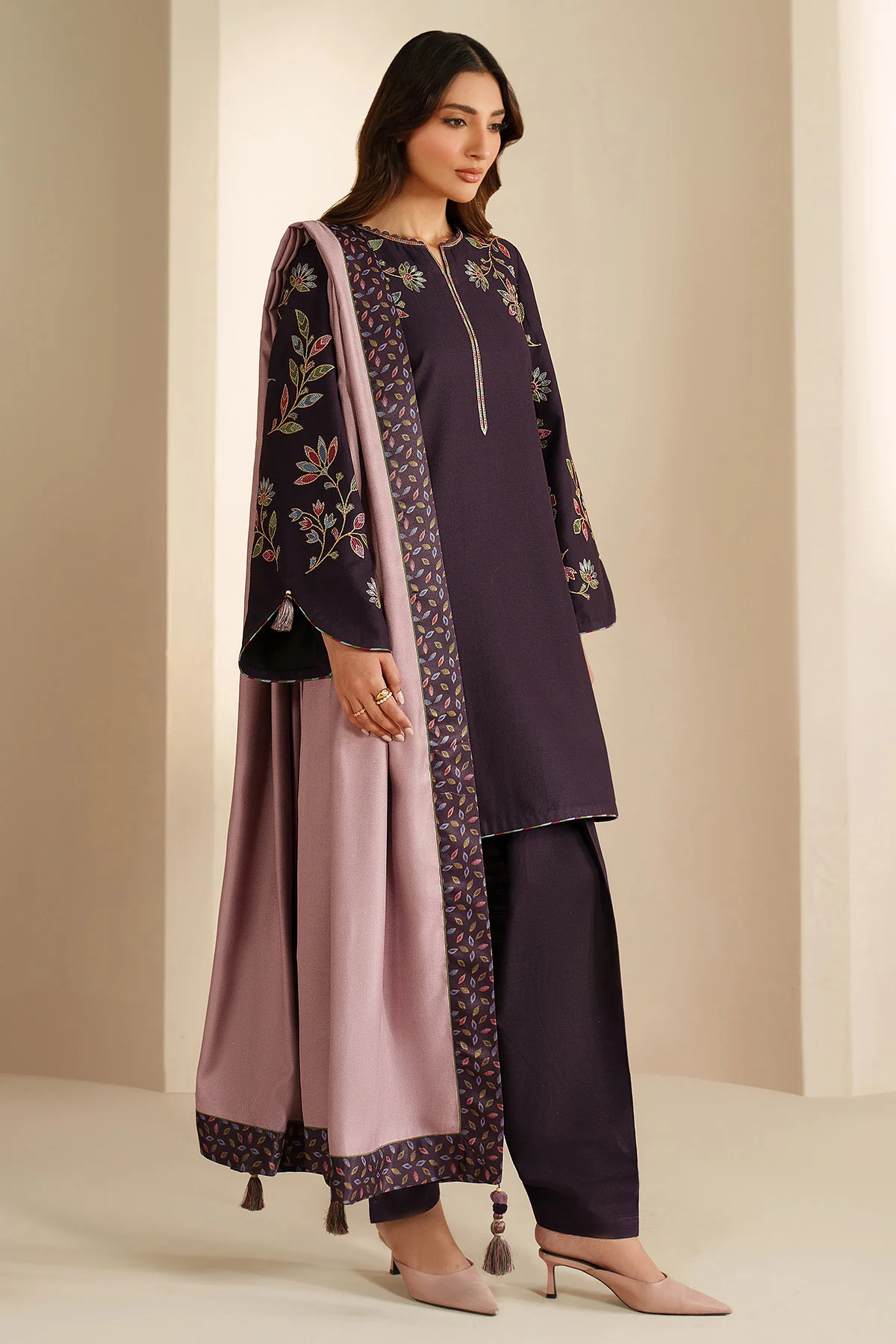 EMBROIDERED KHADDAR UW-0166
