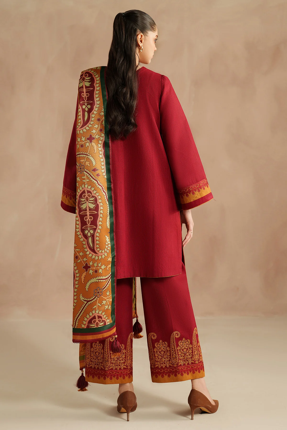 EMBROIDERED KHADDAR UW-0187 8 EMBROIDERED KHADDAR UW-0187