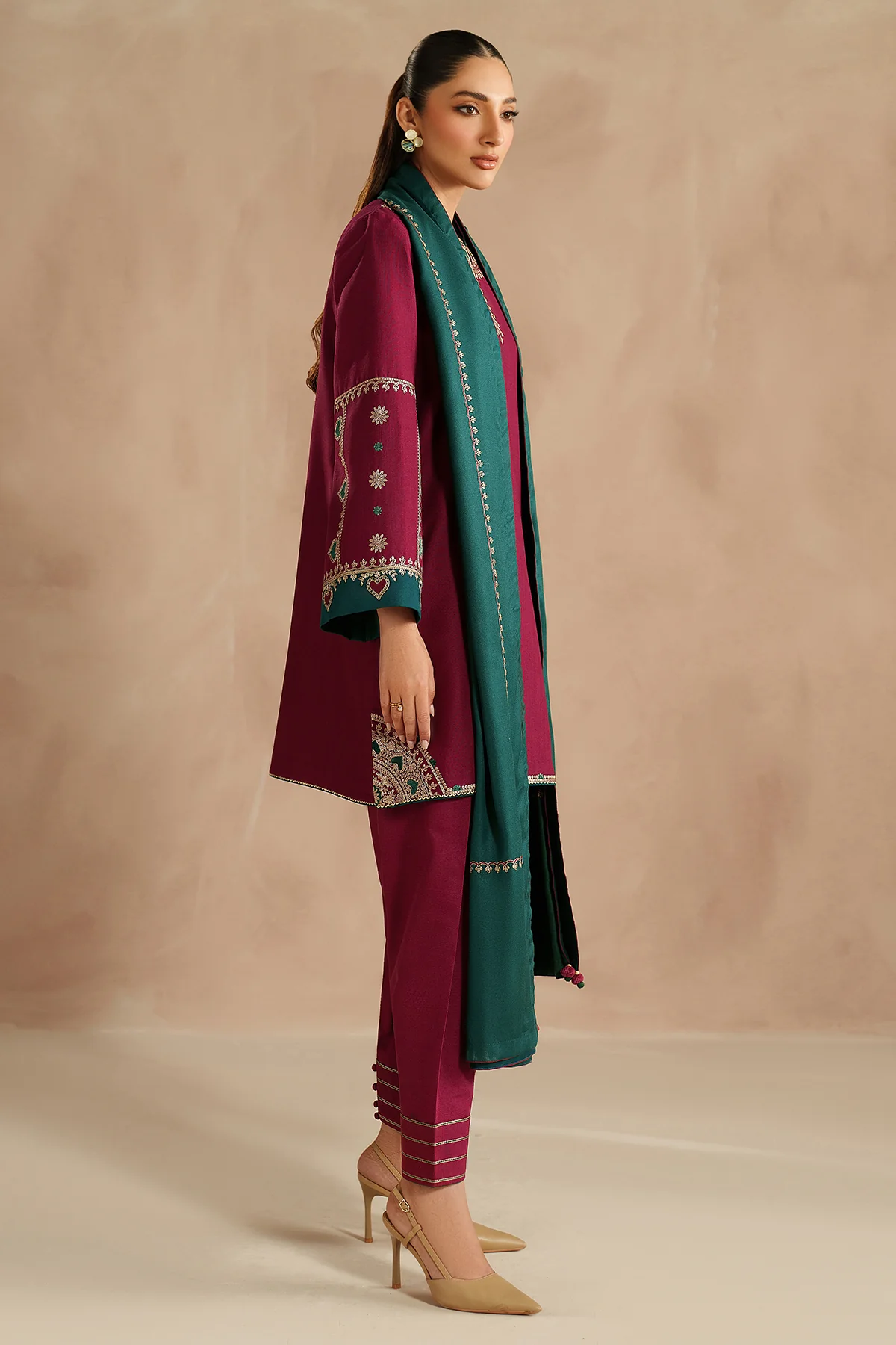 EMBROIDERED KHADDAR UW-0215 3 EMBROIDERED KHADDAR UW-0215