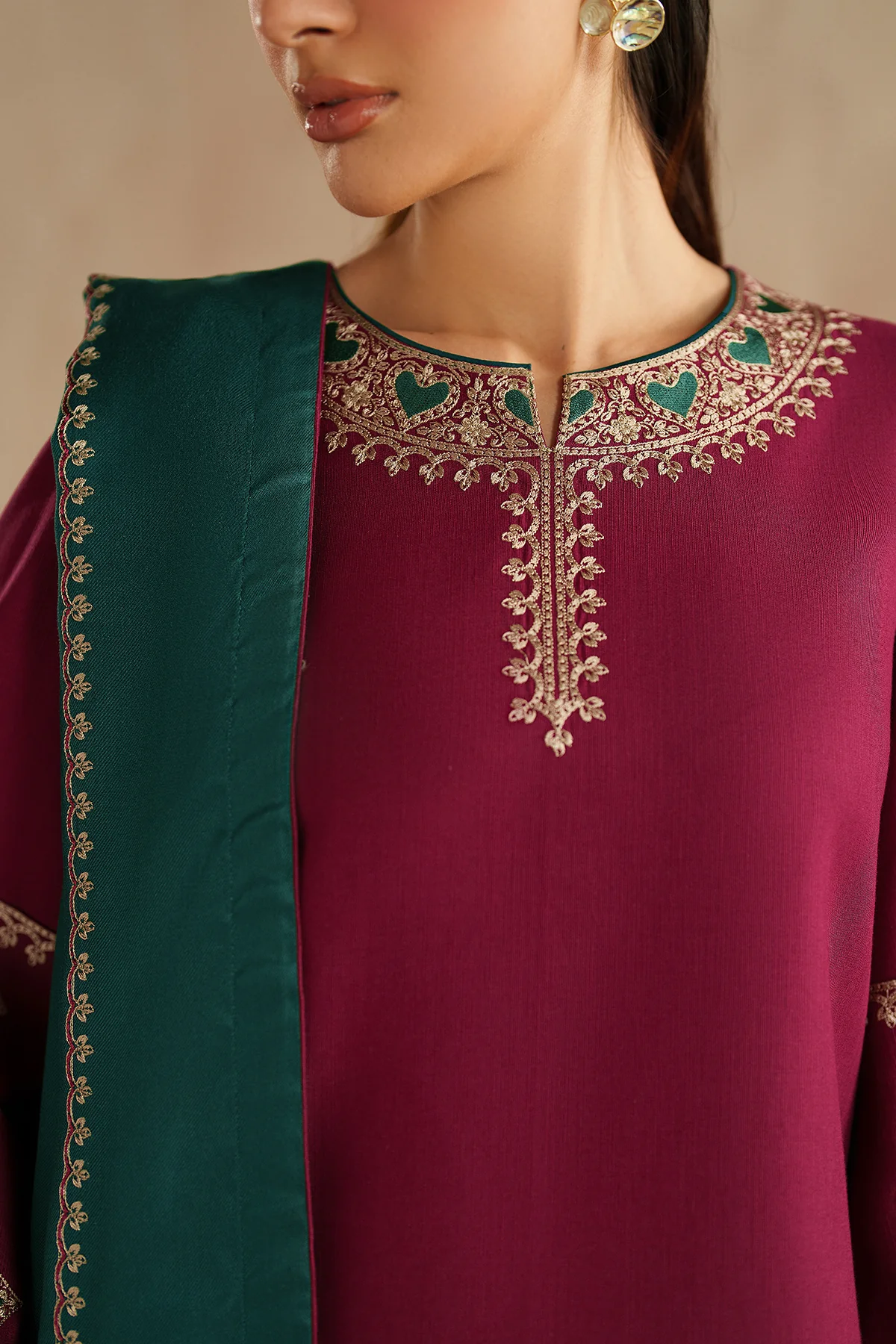 EMBROIDERED KHADDAR UW-0215 7 EMBROIDERED KHADDAR UW-0215