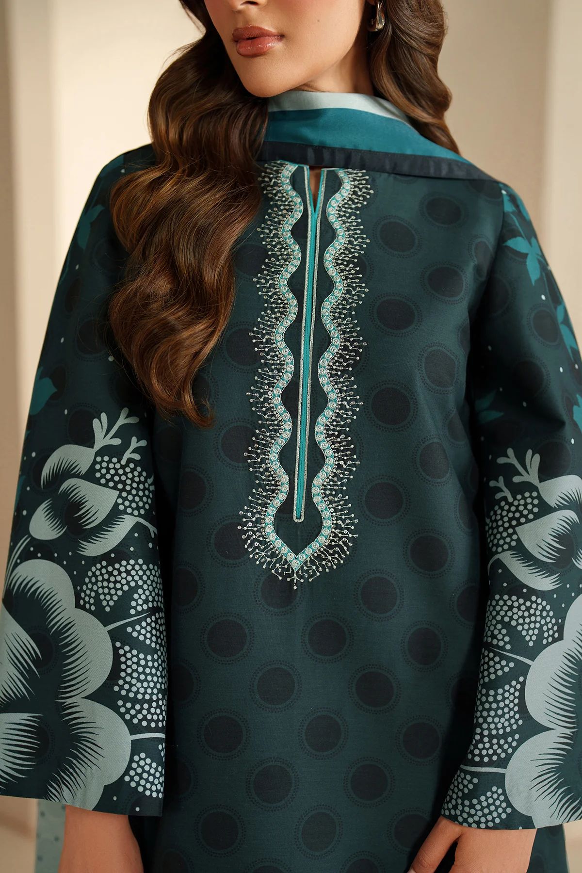 EMBROIDERED PREMIUM VISCOSE UW-0202 6 EMBROIDERED PREMIUM VISCOSE UW-0202
