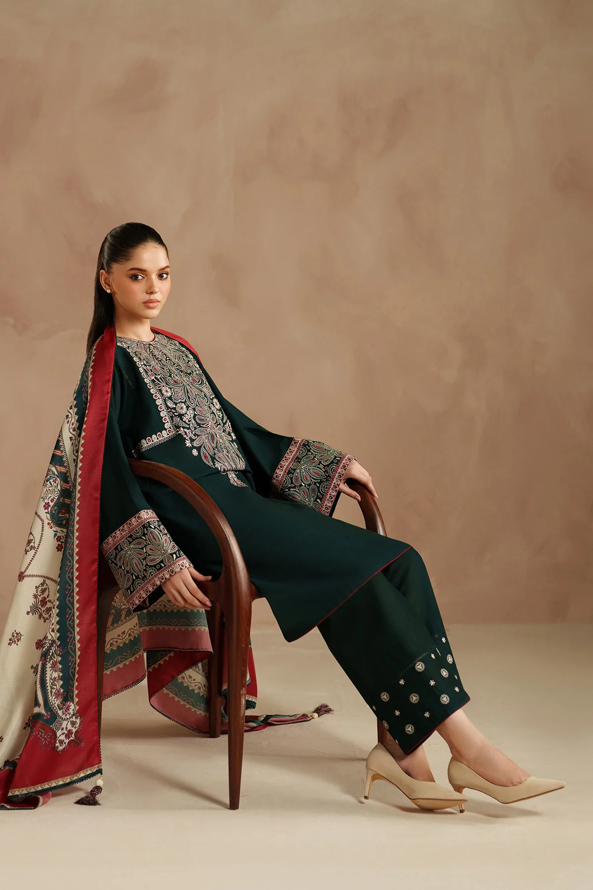 EMBROIDERED KHADDAR UW-0143 10 EMBROIDERED KHADDAR UW-0143