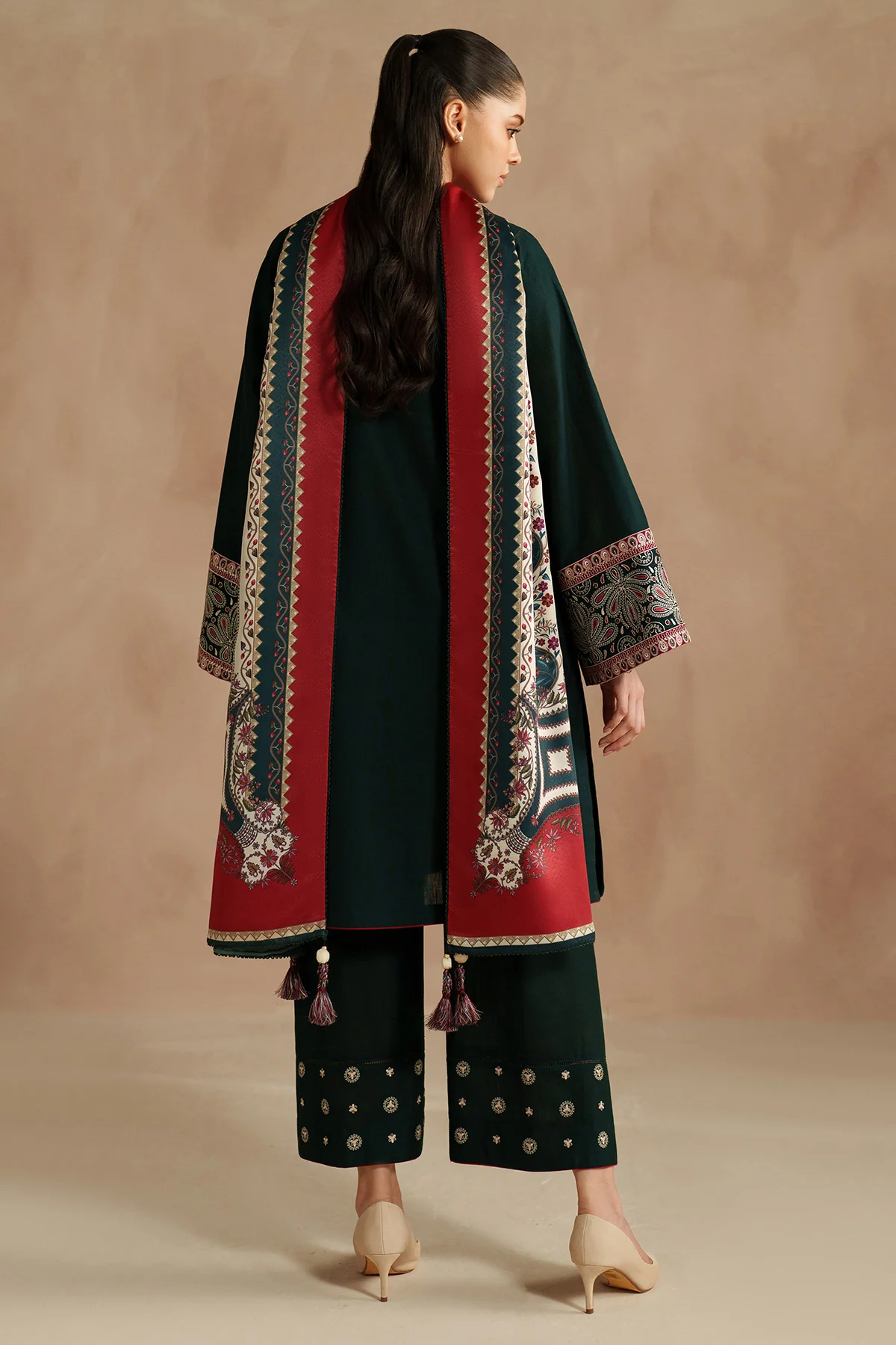EMBROIDERED KHADDAR UW-0143 5 EMBROIDERED KHADDAR UW-0143