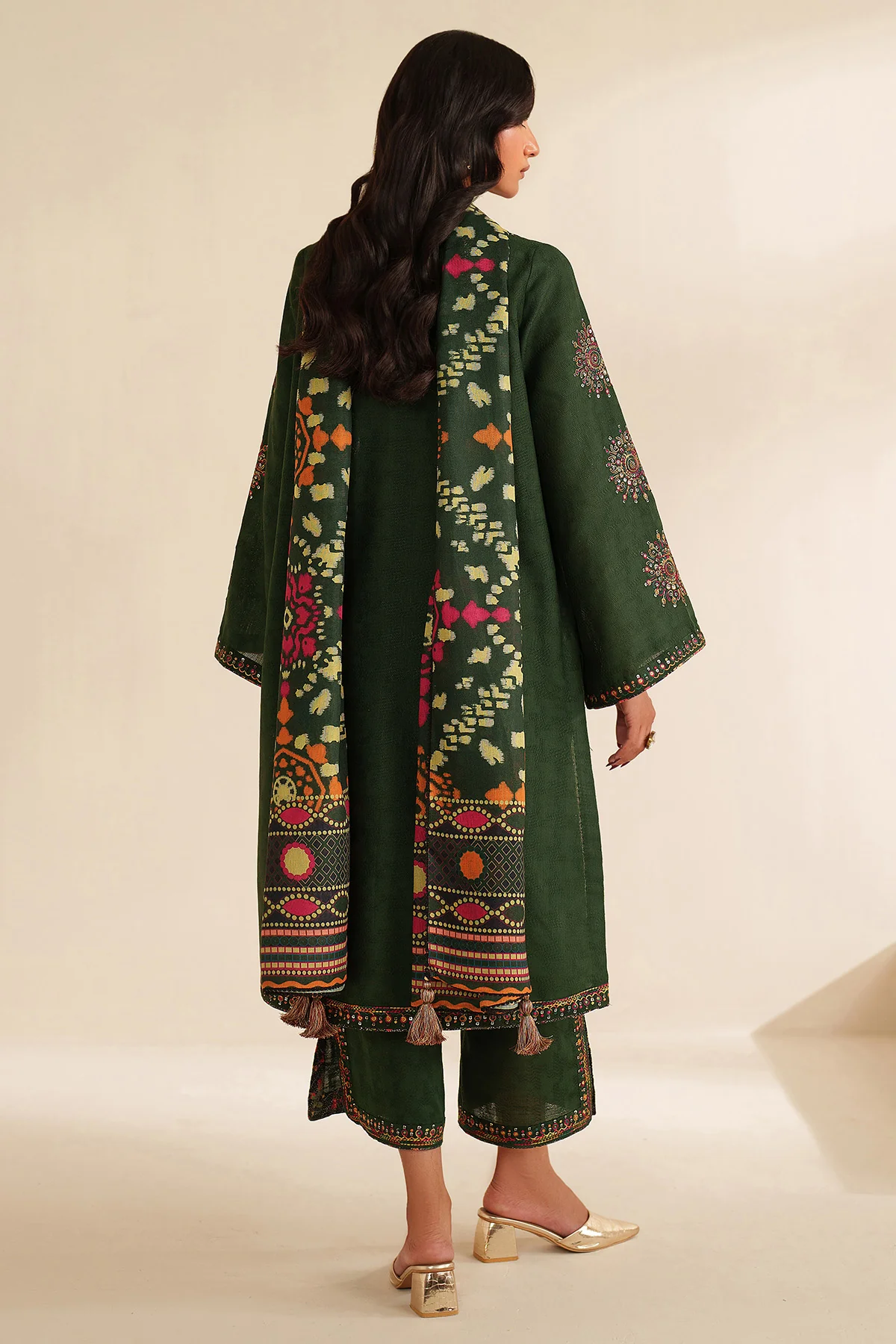 EMBROIDERED JACQUARD KHADDAR UW-0212 4 EMBROIDERED JACQUARD KHADDAR UW-0212