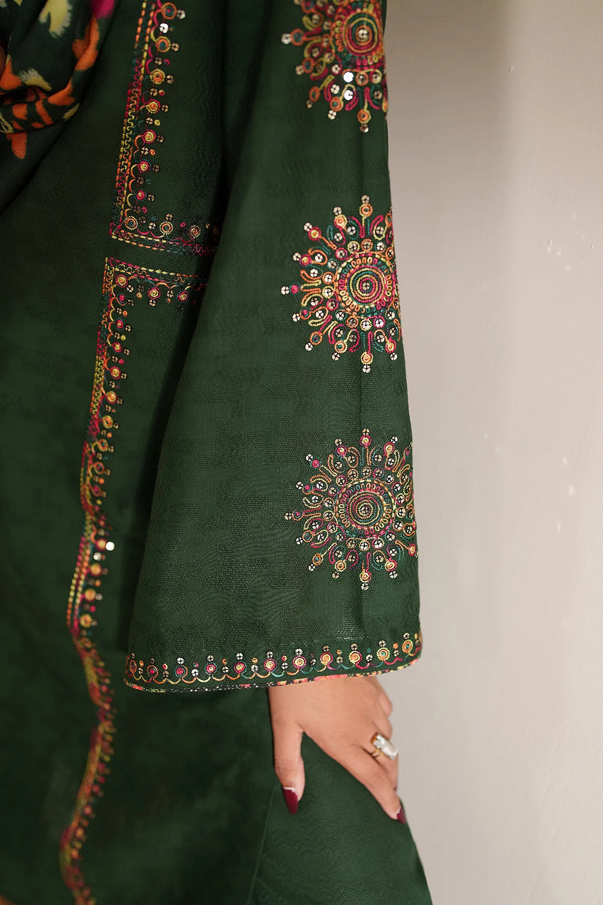 EMBROIDERED JACQUARD KHADDAR UW-0212 7 EMBROIDERED JACQUARD KHADDAR UW-0212