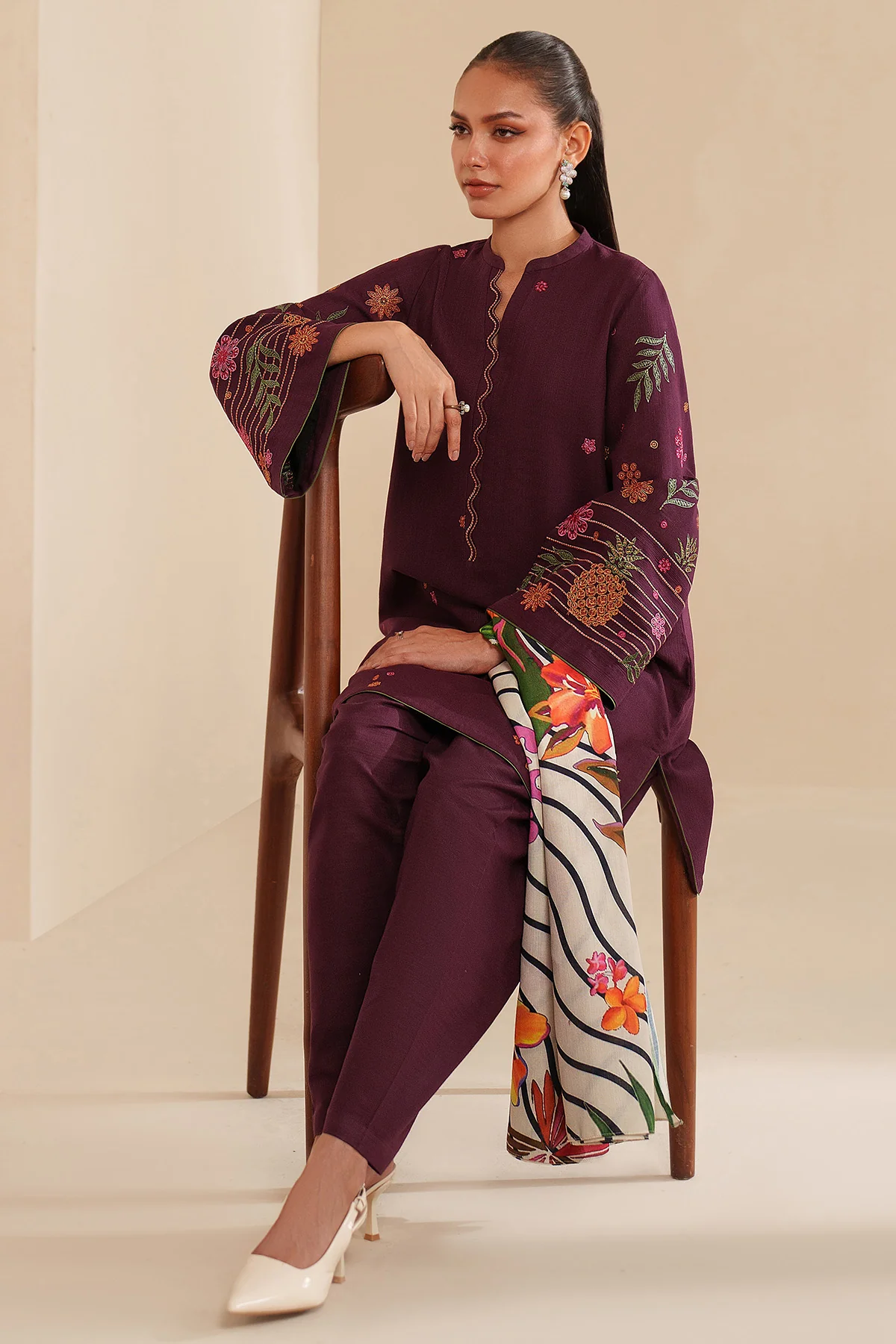 EMBROIDERED KHADDAR UW-0169 8 EMBROIDERED KHADDAR UW-0169