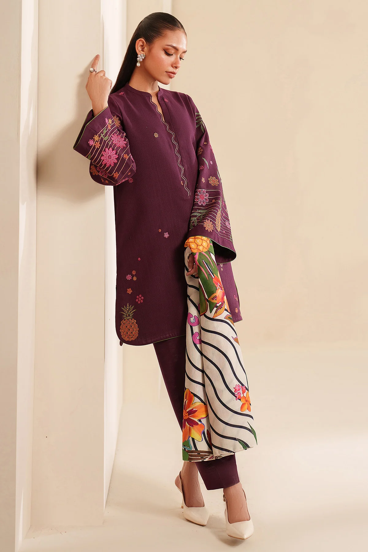 EMBROIDERED KHADDAR UW-0169 9 EMBROIDERED KHADDAR UW-0169