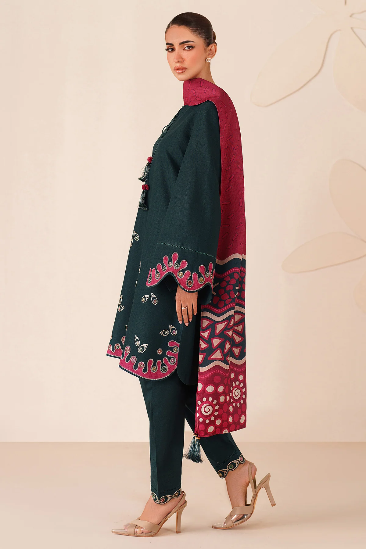 EMBROIDERED KHADDAR UW-0221