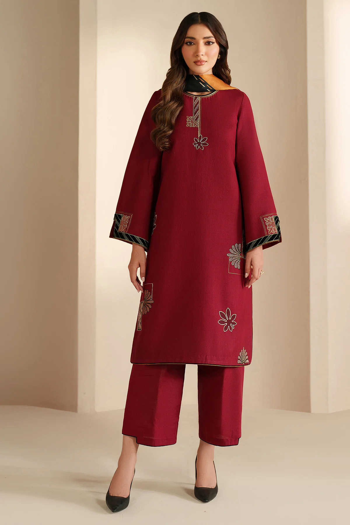EMBROIDERED KHADDAR UW-0201