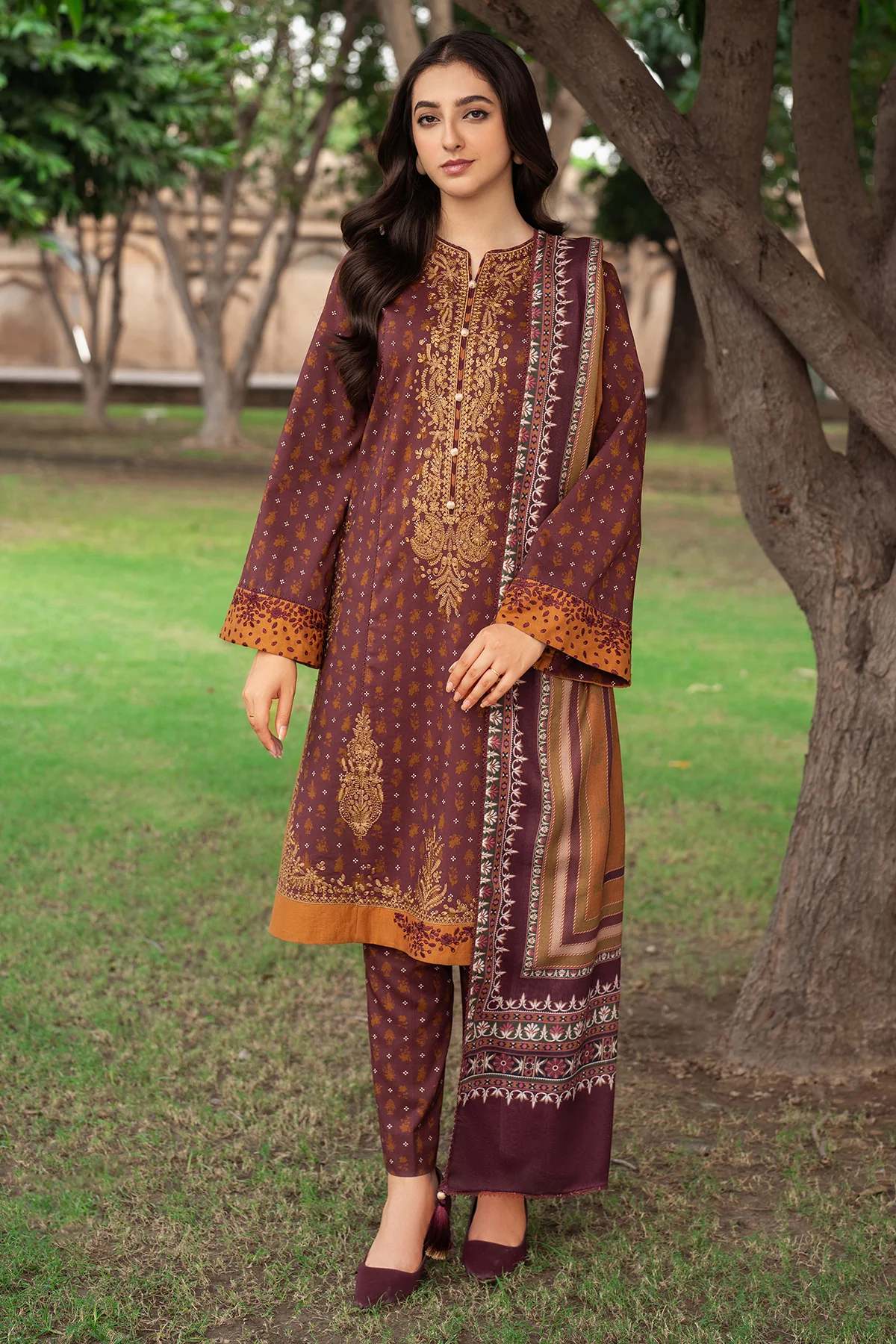 EMBROIDERED PREMIUM VISCOSE UW-0242 1 EMBROIDERED PREMIUM VISCOSE UW-0242