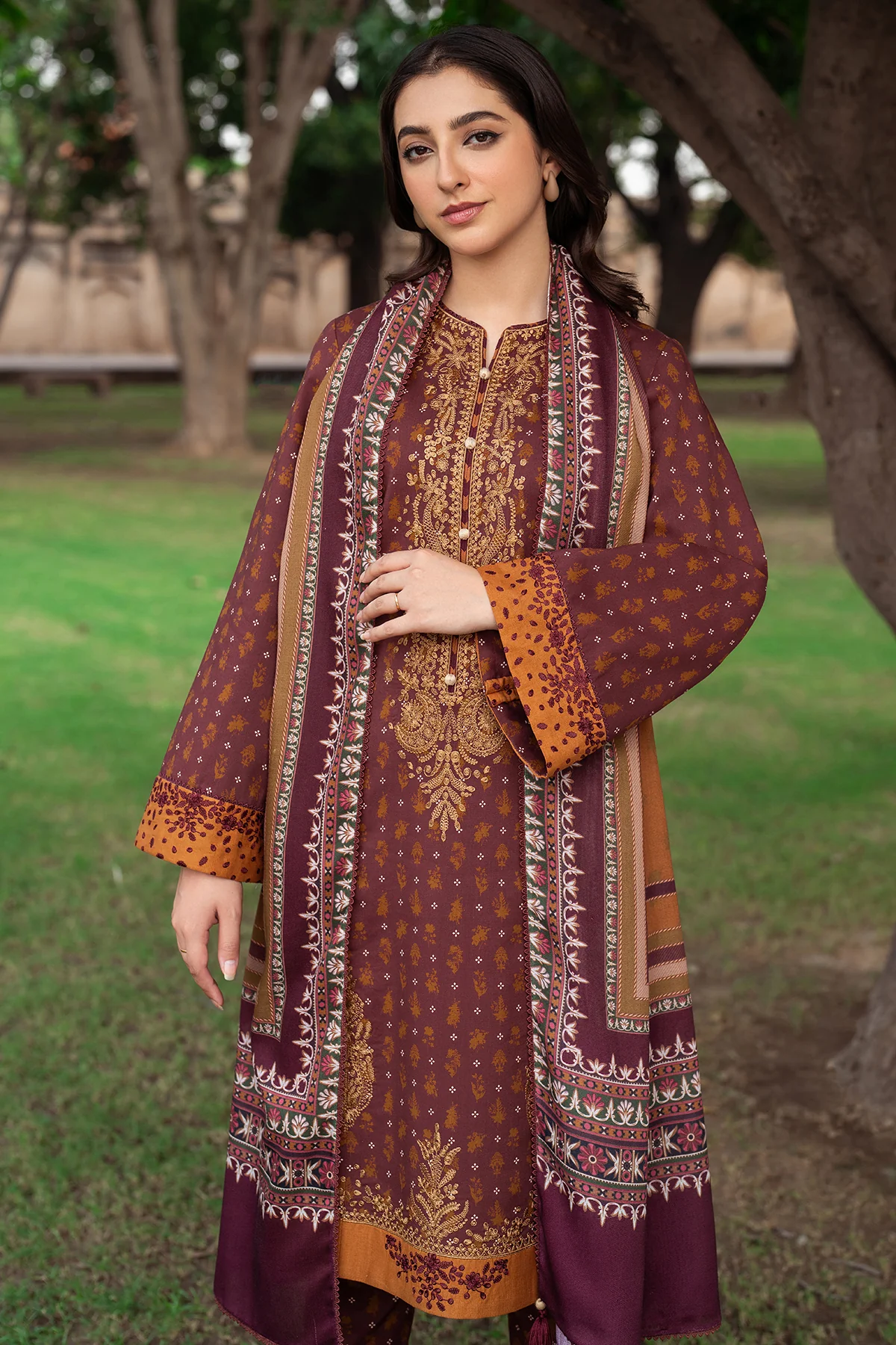 EMBROIDERED PREMIUM VISCOSE UW-0242 4 EMBROIDERED PREMIUM VISCOSE UW-0242