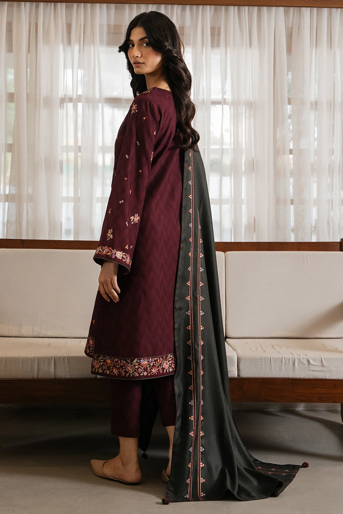 EMBROIDERED JACQUARD KHADDAR UW-0130 3 EMBROIDERED JACQUARD KHADDAR UW-0130