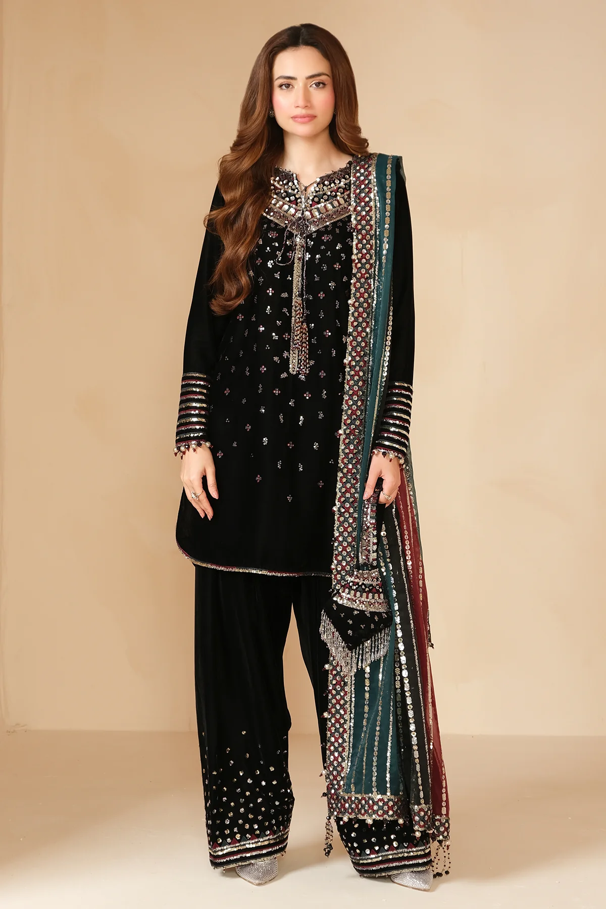 Embroidered Velvet Formal VF-2037 4 Embroidered Velvet Formal VF-2037