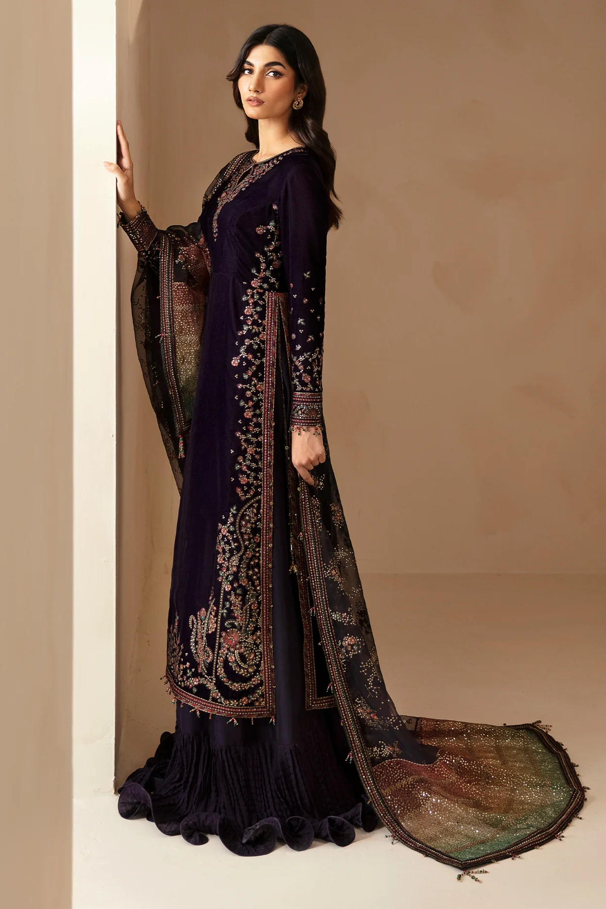 Embroidered Velvet Formal VF-2027 4 Embroidered Velvet Formal VF-2027