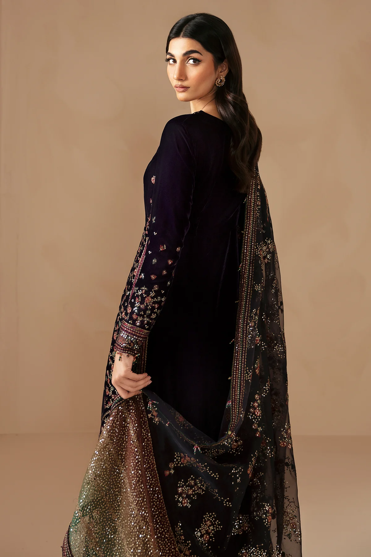 Embroidered Velvet Formal VF-2027 5 Embroidered Velvet Formal VF-2027